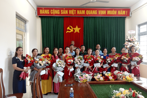 Gặp mặt, chúc mừng kỷ niệm Ngày truyền thống các Ban xây dựng Đảng, Văn phòng cấp ủy và Ngày thành lập Hội Nông dân Việt Nam 13-10-2023 và 93 năm thành lập Hội Liên hiệp phụ nữ Việt Nam
